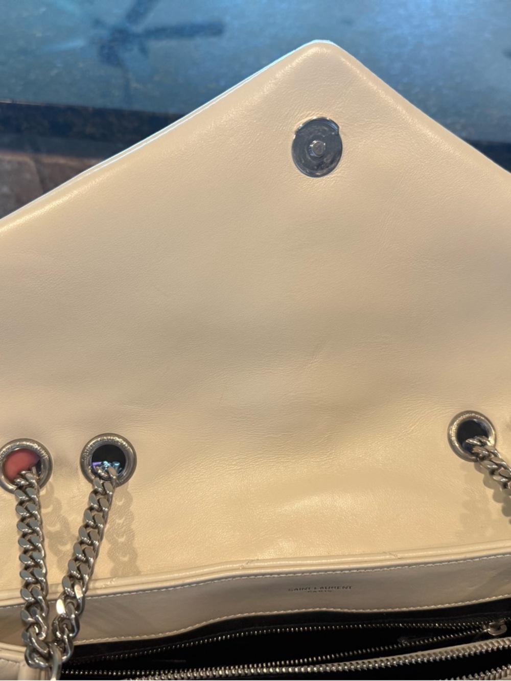 Yves Saint Laurent Cream Quilted LouLou Puffer Chevron Quilted Shoulder bag - Picture 9 of 13